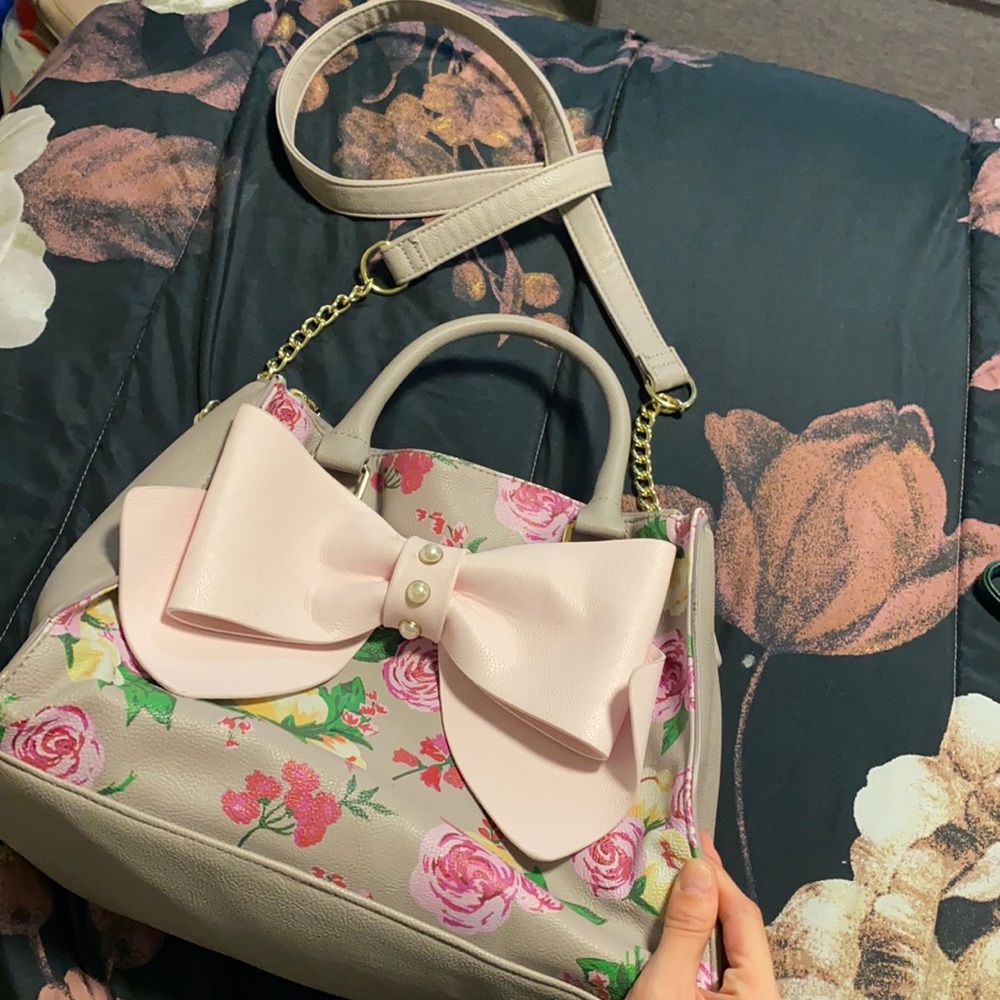 Betsey Johnson Purse. Rarely used basically new.